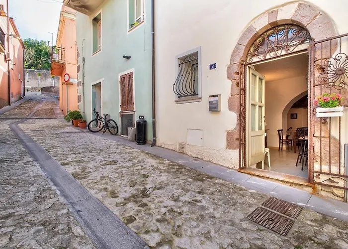 The Bar 2 Live In Apartment