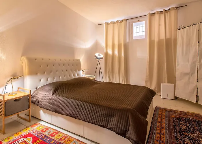 The Bar 2 Live In Apartment